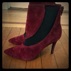 Size 7 Red Suede Nine west booties